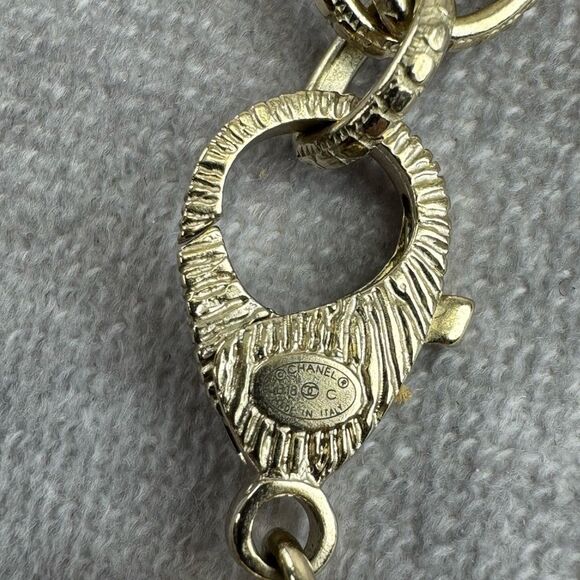 Chanel Metal Lambskin Blue Chain Link Choker Necklace - Picture 9 of 10